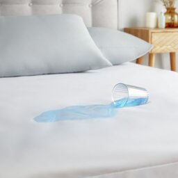 Silentnight Waterproof Mattress Protector - Single - thumbnail 2
