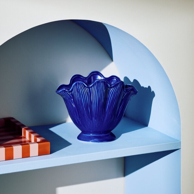 Ceramic Blue Shell Vase - 17cm - image 1