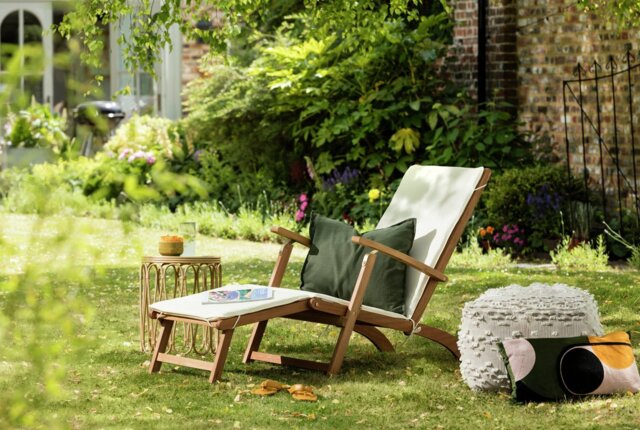Argos Home Folding Wooden Sun Lounger - Cream - image 1