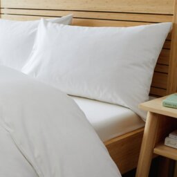 Habitat Easycare Plain White Bedding Bundle - Double - thumbnail 1