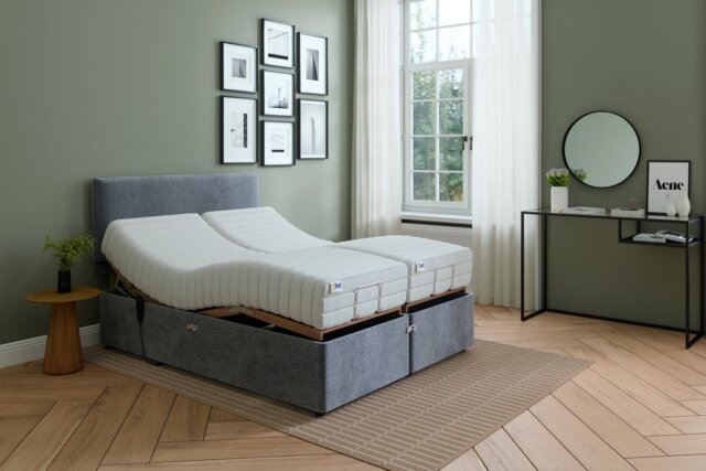 Mibed Memory Kingsize Adjustable Bed With Mattress - Grey - image 1