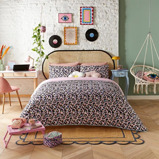 Night Lark Eleanor Bowmer Leopard 10.5 Tog Duvet Set- Single - image 1