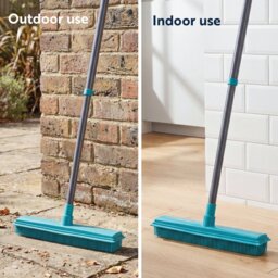 Beldray 2-in-1 Pet Lift & Trap Extendable Rubber Head Broom - thumbnail 2