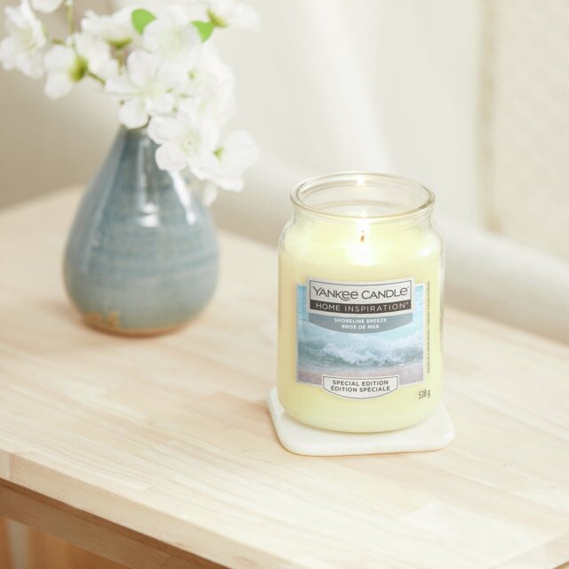 Yankee Candle Large Scented Jar Candle - Shoreline Breeze - image 1