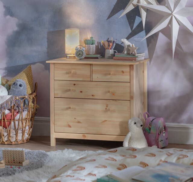 Argos Home Kids Scandinavia 4 Chest of Drawers - Pine - image 1