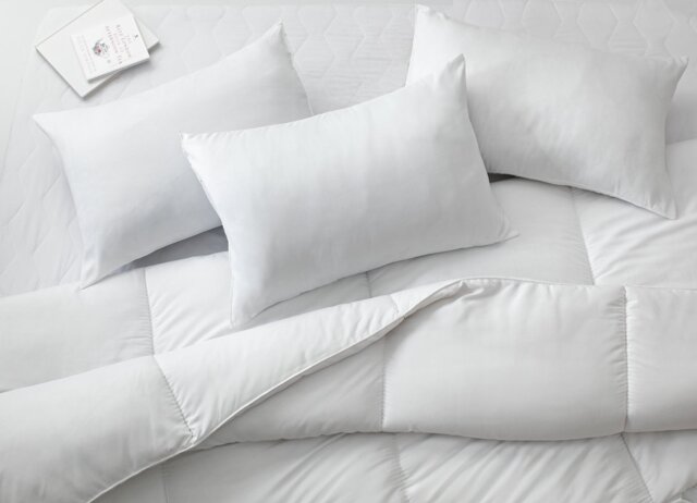 Habitat Supersoft Washable 7.5 Tog Duvet - Superking - image 1