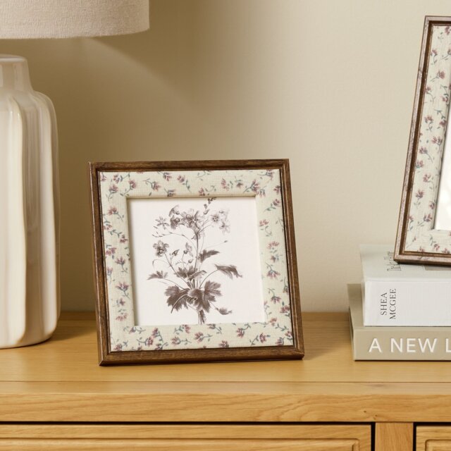 """Argos Home Fabric Dark Wood Picture Frame - 5x5""""""" - image 1