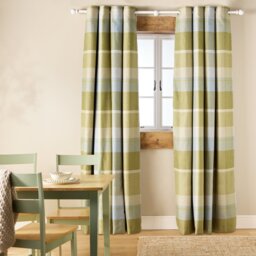 Argos Home Check Blackout Eyelet Curtains - Green - 168x229cm