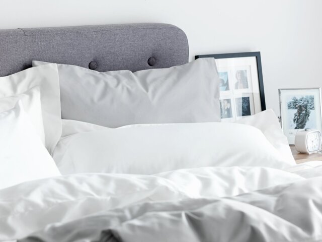 Habitat Pure Cotton 200TC Standard Pillowcase Pair - White - image 1