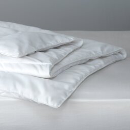 Habitat Anti-Allergy 4.5 Tog Duvet - Kingsize - thumbnail 2