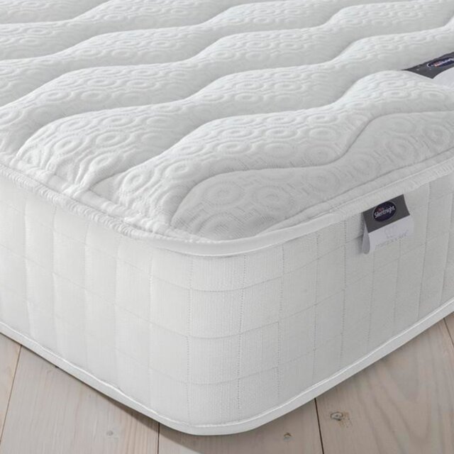 Silentnight Ashford 1400 Pkt Memory Mattress - Small Double - image 1
