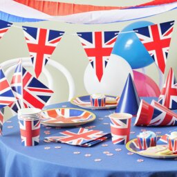 Argos Home Union Jack Party in a Box - thumbnail 2