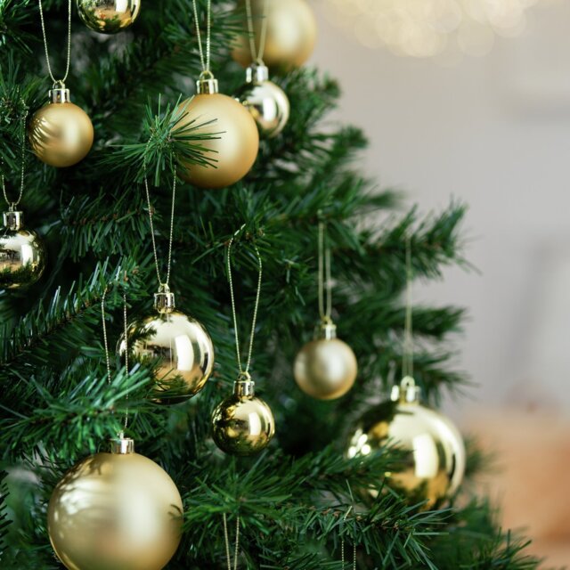 Argos Home Pack Of 49 Shatterproof Christmas Baubles - Gold - image 1
