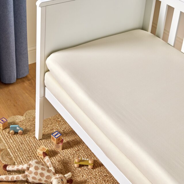 Argos Home Nursery Cotton Jersey 2 Pack Cream Fitted Sheets - Crib - image 1