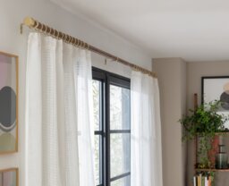 Argos Home Walnut Effect Extendable Curtain Pole-110cm-300cm - thumbnail 2
