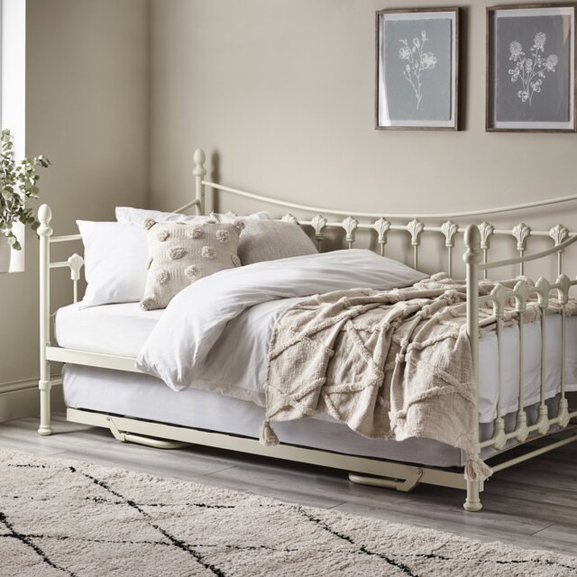 Julian Bowen Versailles Single Trundle Day Bed - White - image 1