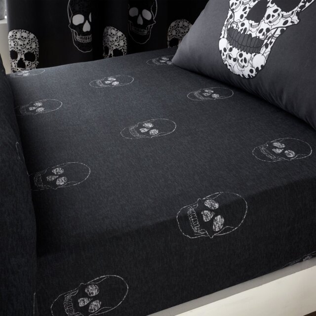 Catherine Lansfield Skulls Black Kids Fitted Sheet - Double - image 1