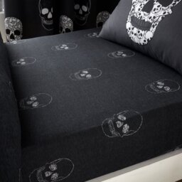 Catherine Lansfield Skulls Black Kids Fitted Sheet - Double - thumbnail 1