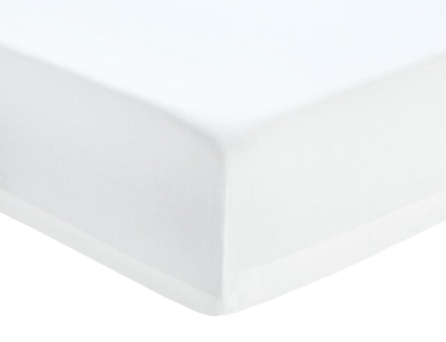 Habitat Easycare Plain White Fitted Sheet - Toddler - image 1