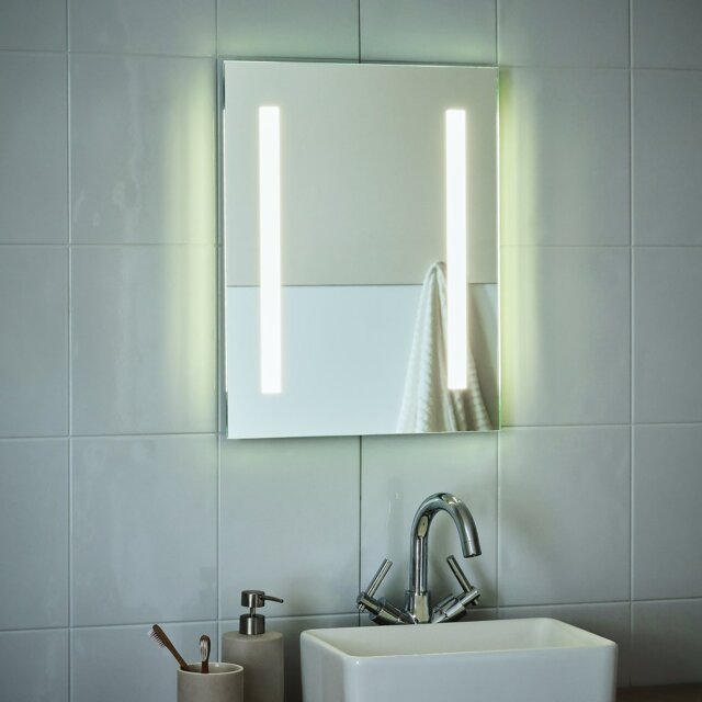 Argos Home Bathroom LED Battery Powered Mirror - White - image 1