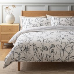 Argos Home Loose Linear Floral White Bedding Set - Superking - thumbnail 1