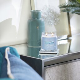 Yankee Signature Medium Scented Candle - Ocean Air - thumbnail 1