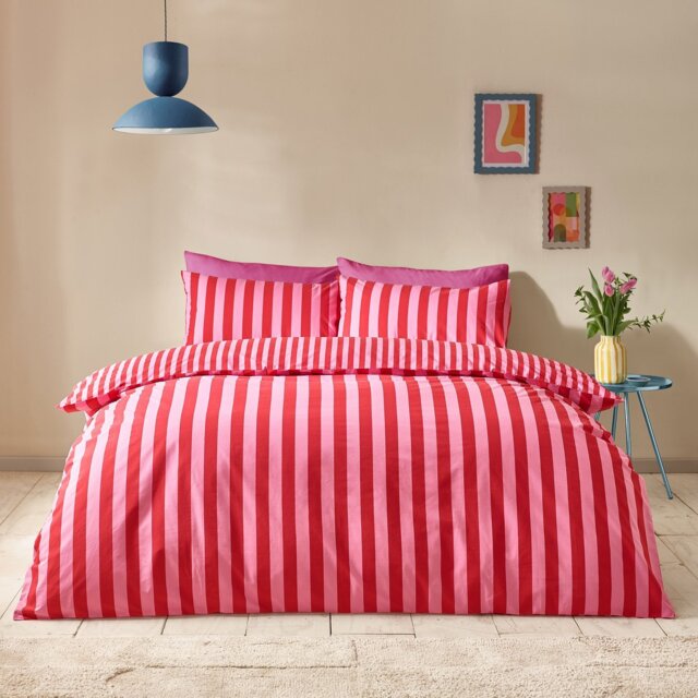 Sassy B Stripe Tease Red Bedding Set - Kingsize - image 1
