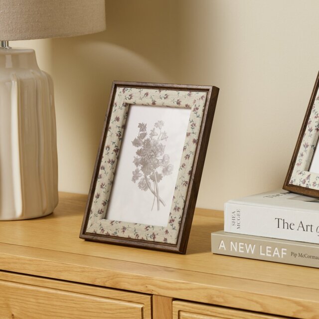 """Argos Home Fabric & Wood Picture Frame - 5x7""""""" - image 1