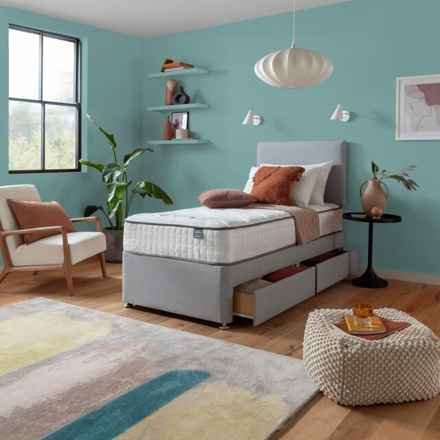 Silentnight Middleton Single Memory 2 Drawer Divan Bed- Grey - image 1