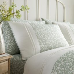 Dreams & Drapes Decorative Tess Green Bedding Set- King size - thumbnail 2