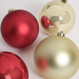 Habitat Pack of 4 Extra Large Christmas Baubles - Red & Gold - thumbnail 2