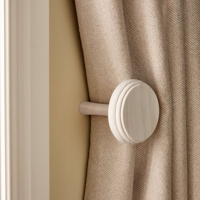 Argos Home 2 Pack Wood Curtain Holdback - Washed White Wood - image 1