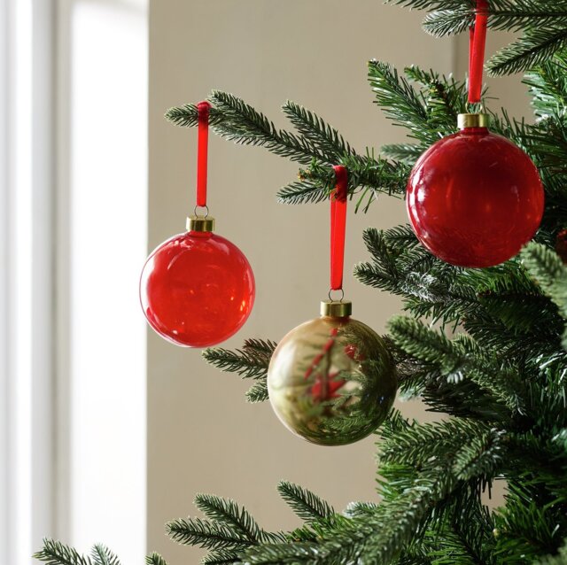 Habitat Pack of 3 Glass Christmas Baubles - Red & Gold - image 1