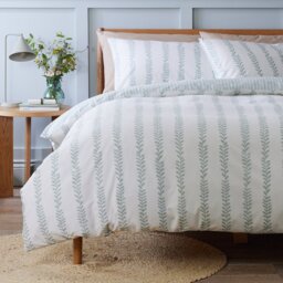 Argos Home Leaf Stripe Green Bedding Set - Double - thumbnail 1