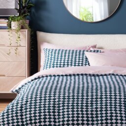 Habitat Cotton Scallop Teal Reversible Bedding Set-Superking - thumbnail 1