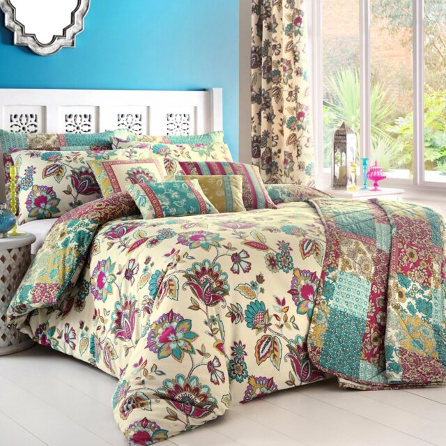 Dreams & Drapes Marinelli Cream Bedding Set - King size - image 1