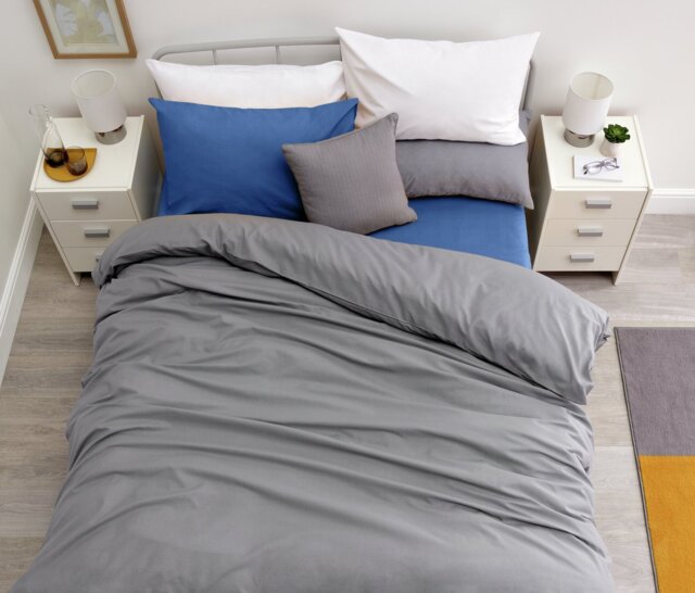 Habitat Easycare Plain Standard Pillowcase Pair - White - image 1