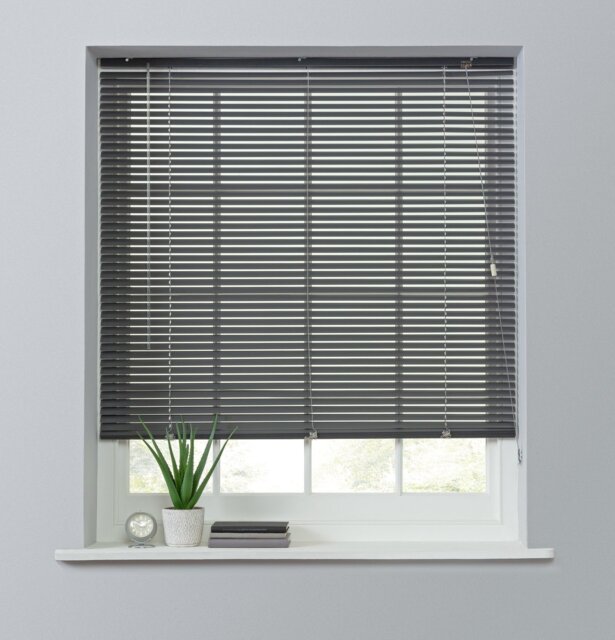 Habitat Aluminium Gun Metal Venetian Blind - 120cm - image 1