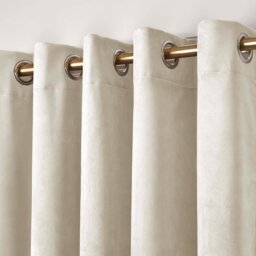 Laurence Llewelyn-Bowen Montrose Blackout Eyelet Curtains - Ivory - 117x183cm - thumbnail 2