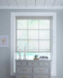 Little Black Book Basswood Grey 25mm Venetian Blind - 100cm - thumbnail 1