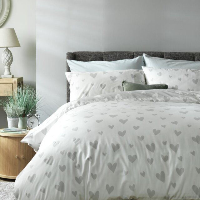 Argos Home Hearts Grey & White Bedding Set - King size - image 1