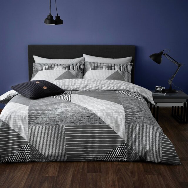 Catherine Lansfield Geo Grey & White Bedding Set - Double - image 1