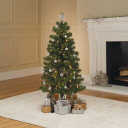 Argos Home 4ft Christmas Tree - thumbnail 1