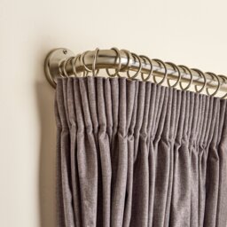 Argos Home Room Darkening Extendable Curtain Pole - thumbnail 2