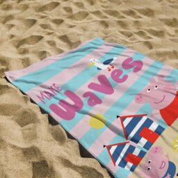 Peppa Pig Waves Beach Towel - Pink & Blue - thumbnail 2