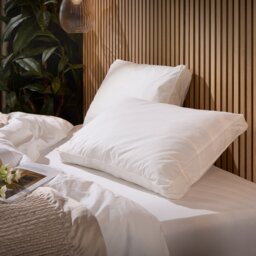 Snuggledown Hotel Back Sleeper Medium Soft Pillow - 2 Pack - thumbnail 2