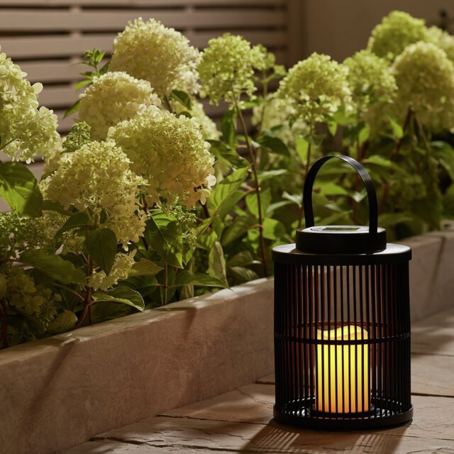 Garden by Sainsburys Solar Flickering Candle Lantern - image 1