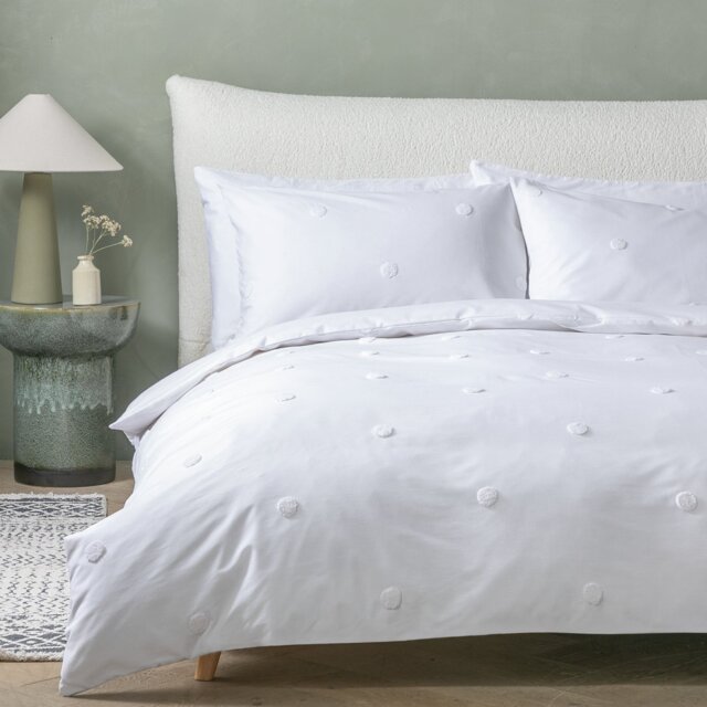 Argos Home Tufted White Polka Dot Bedding Set - King size - image 1