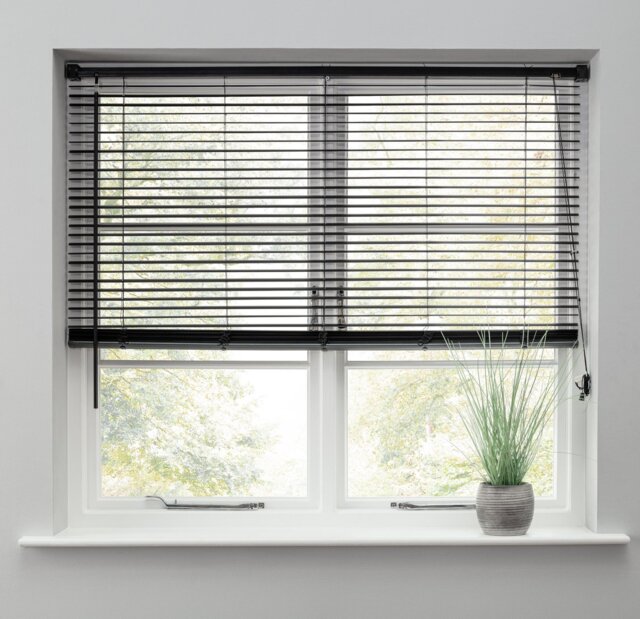 Argos Home Plastic Jet Black Venetian Blind - 180cm - image 1