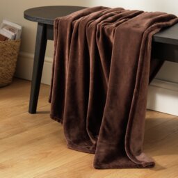 Argos Home Super Soft Fleece Throw - Coffee - 150x200cm
